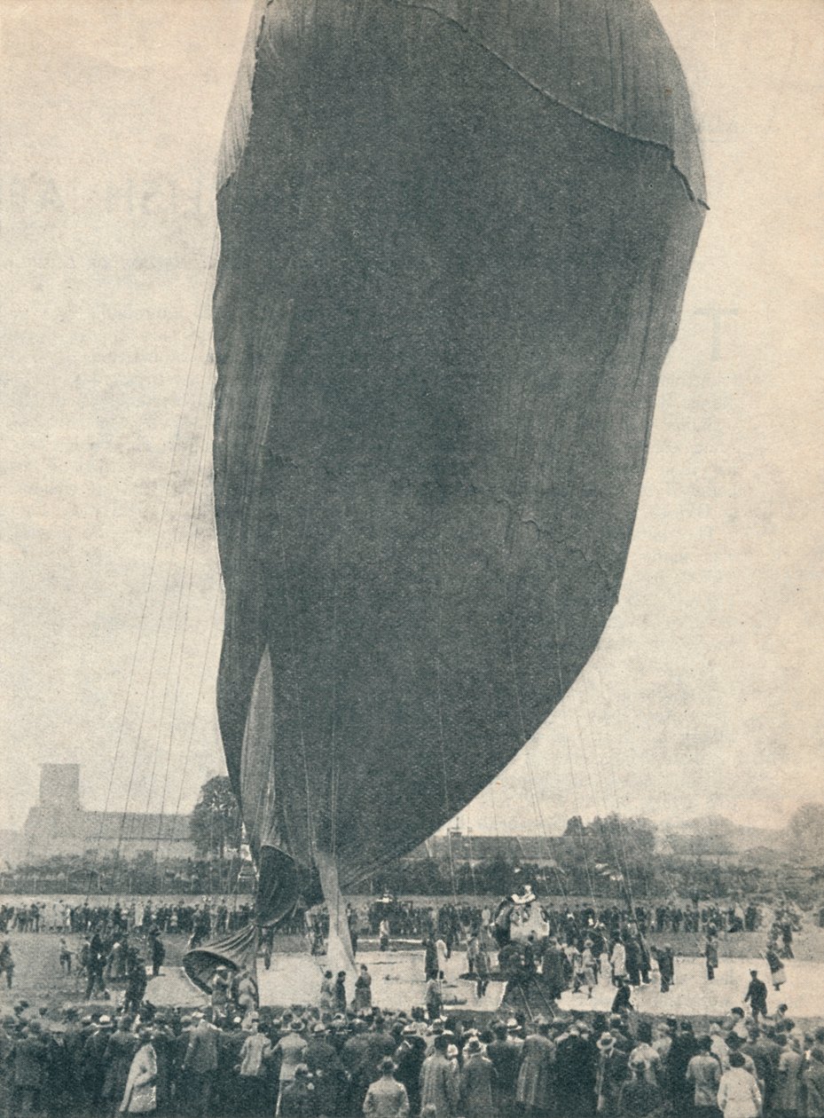 Profesör Piccards tırmanışı için büyük bir balon gerekliydi, c1936 c1937 by Unbekannt