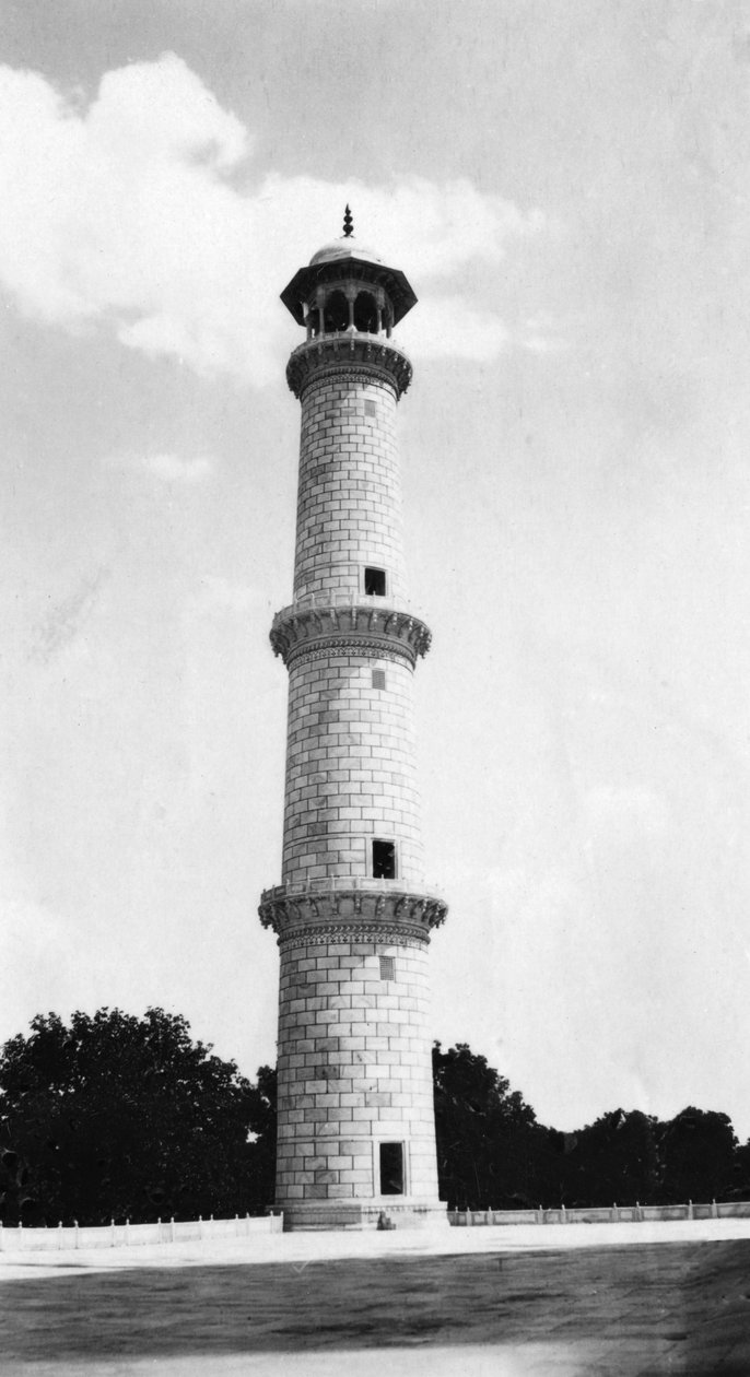 Tac Mahal'de bir minare, Agra, Hindistan, 1916-1917 by Unbekannt