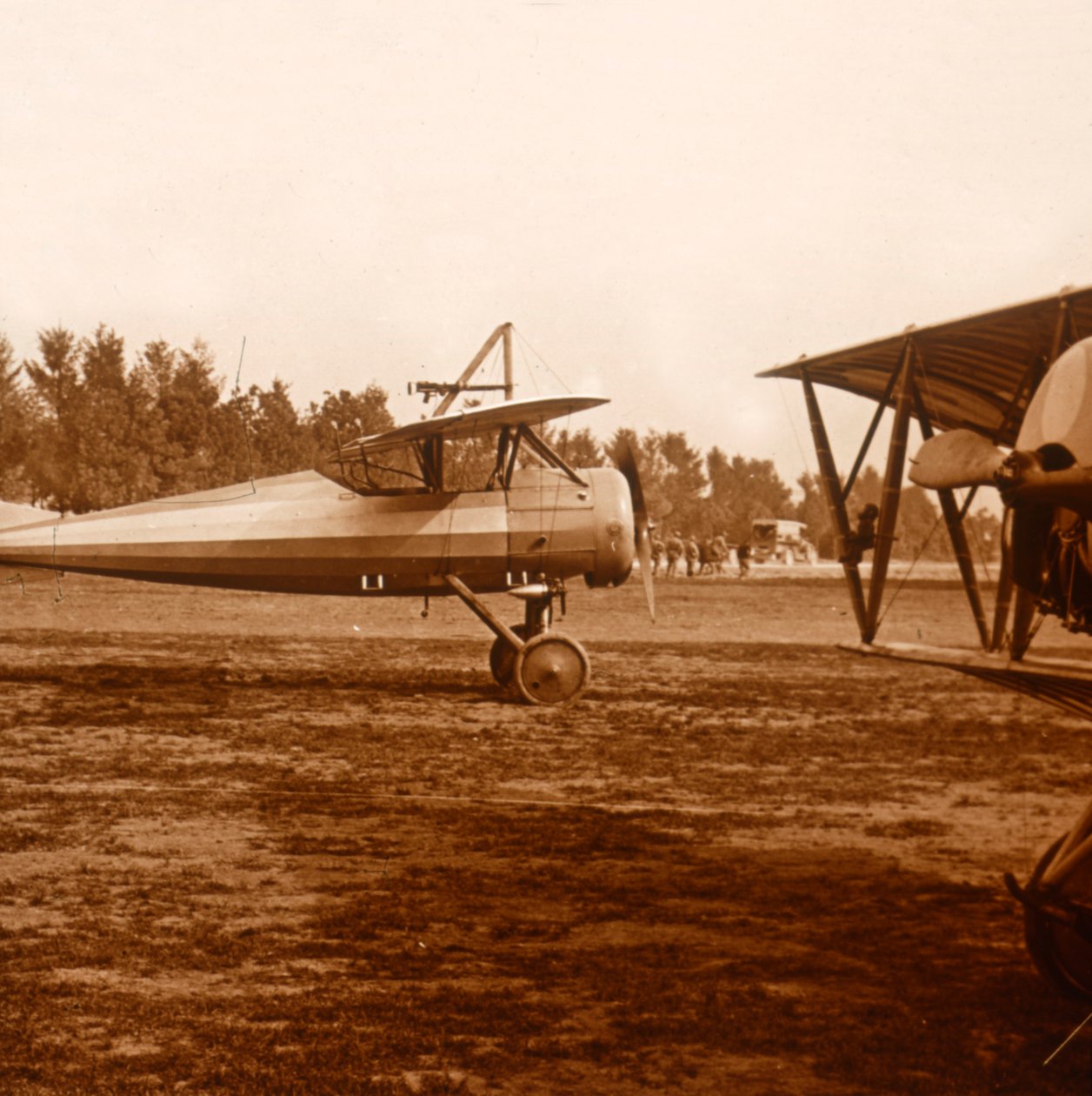 Kalkış yapan bir uçak, c1914-c1918 by Unbekannt