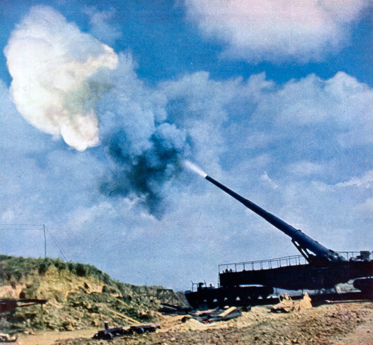 Ateş emrinden bir saniye sonra, Fransız Kanalı sahili, İkinci Dünya Savaşı, 1940 by Unbekannt