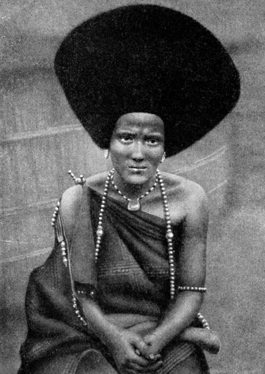 Beja Nil veya Baggara halkından bir kadın, Etiyopya, Afrika, 1922 by Unbekannt