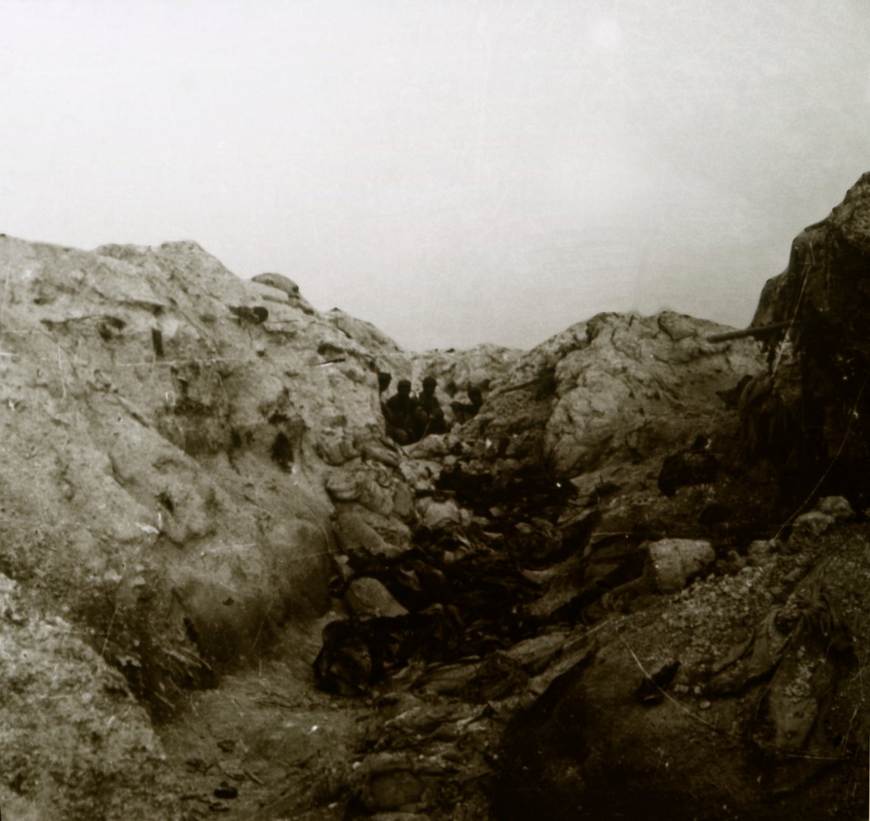 Saldırıdan sonra, Rozieres, Fransa, c1914-c1918 by Unbekannt