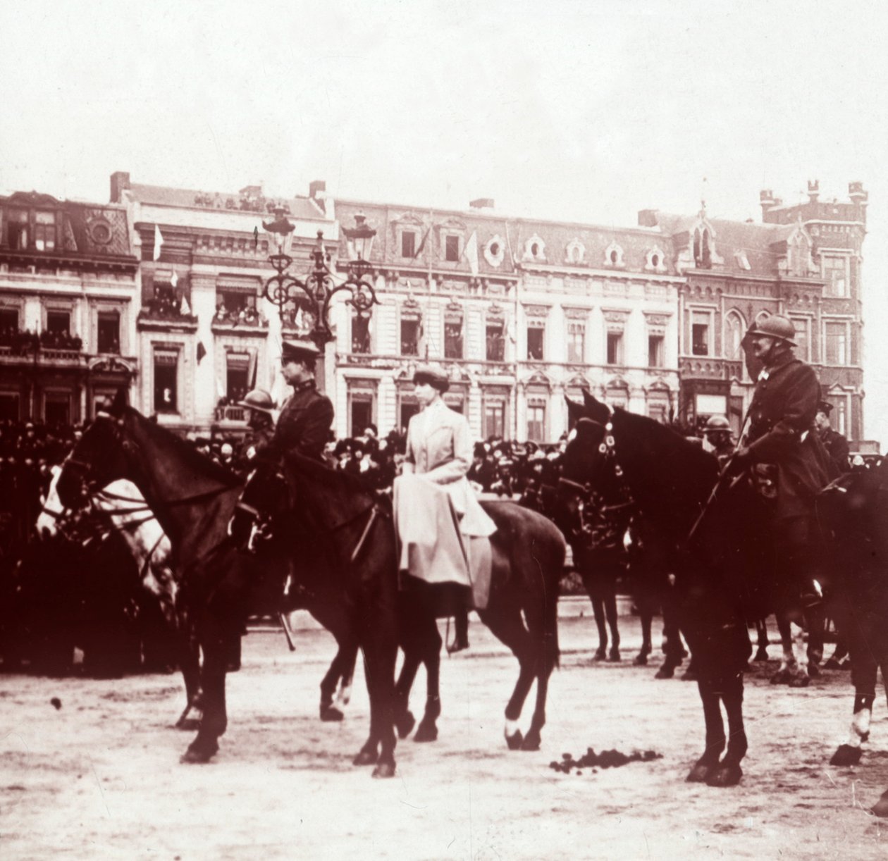 Albert I ve Bavyeralı Elisabeth, Liége, Belçika, c1914-c1918 by Unbekannt