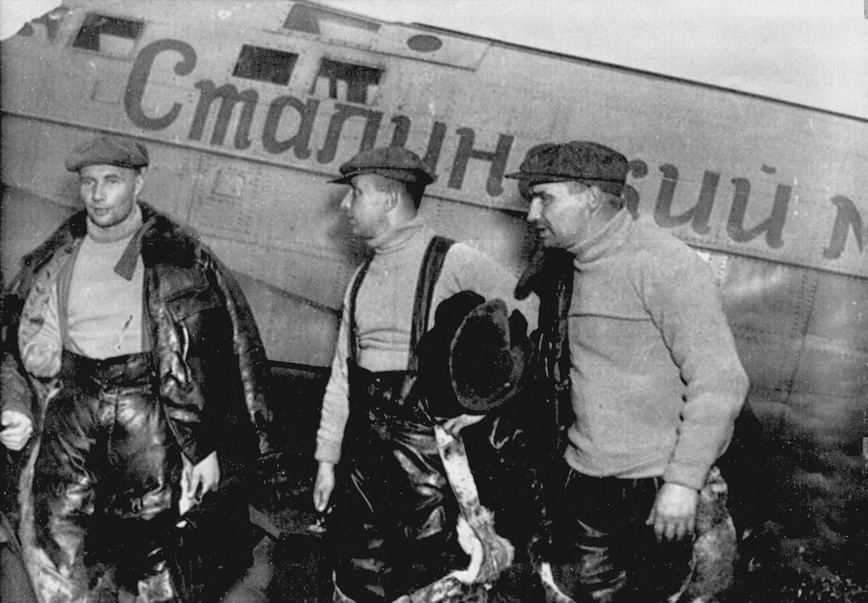Alexander Belyakov, Georgiy Baidukov ve Valery Chkalov, 20 Haziran 1937