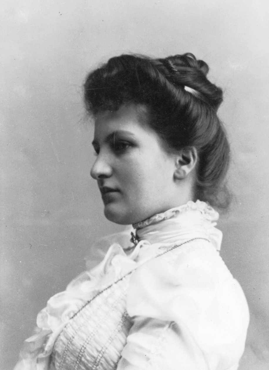 Alma Schindler, Avusturyalı sosyetik ve besteci, c1900 by Unbekannt