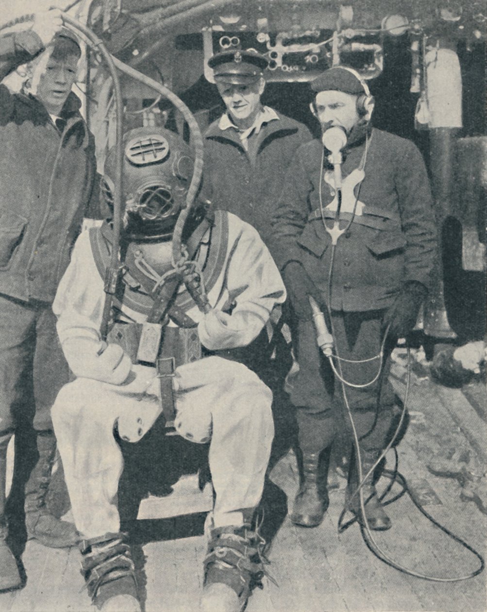 American Naval Diver, üç parmaklı su geçirmez lastik eldivenler giyiyor, 1937 by Unbekannt