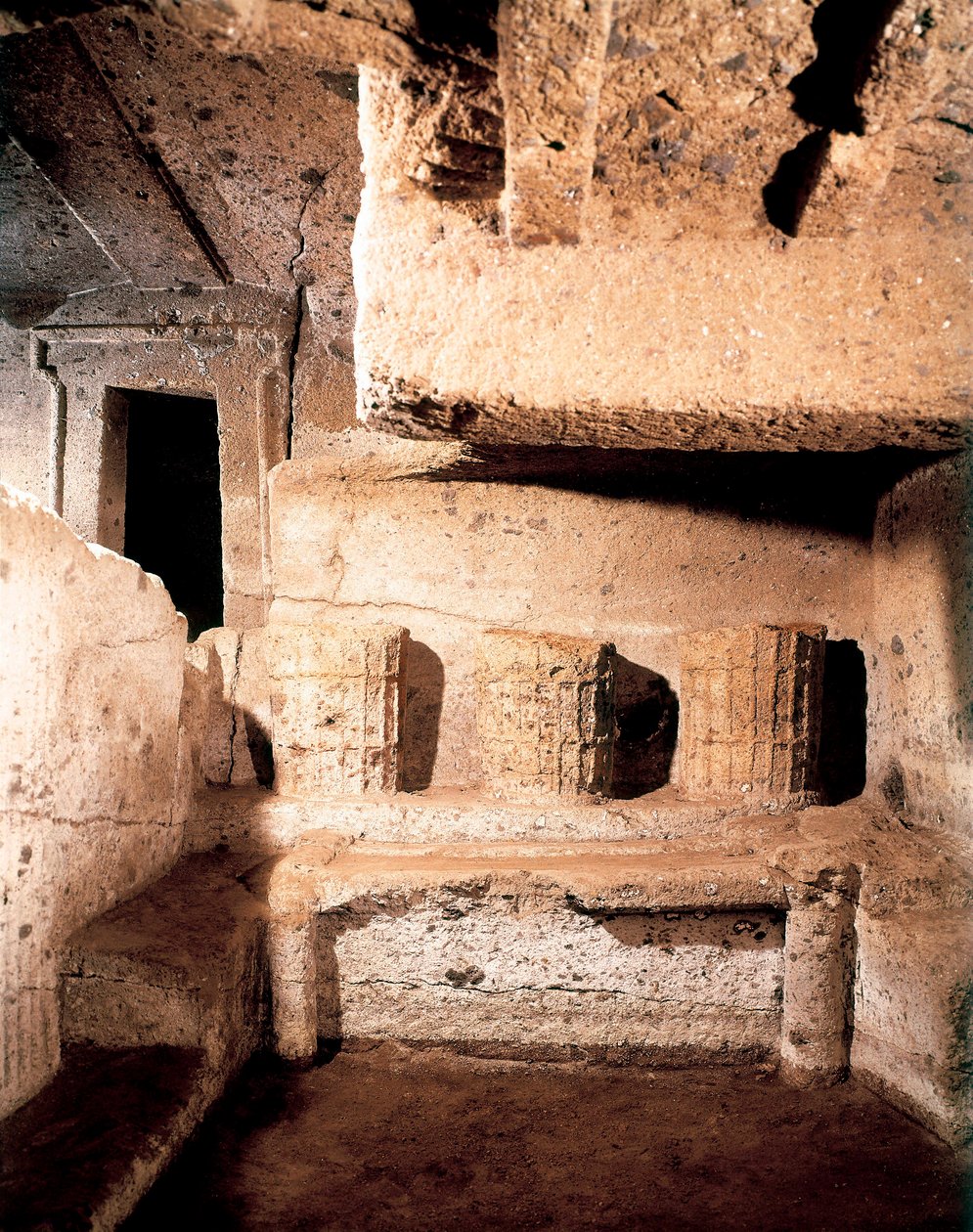 Etrüsk mimarisi: çan mezar. MÖ 7. yüzyıl. Cerveteri. Monte Abatone Nekropolü. İtalya by Unbekannt