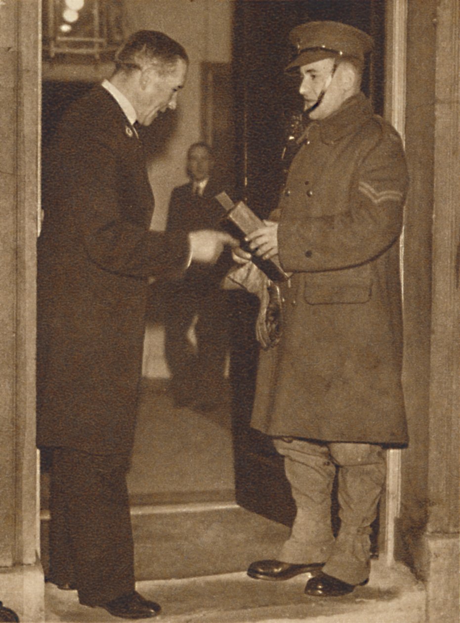 Kaleden Ordu Sevk Edici Binicisi, No. 10, 1936 1937 by Unbekannt