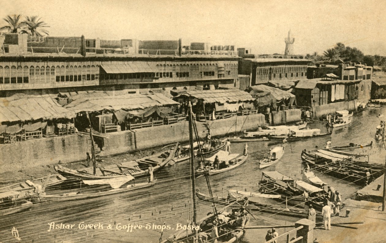 Ashar Deresi ve Kahve Dükkanları, Basra, c1918-c1939. by Unbekannt