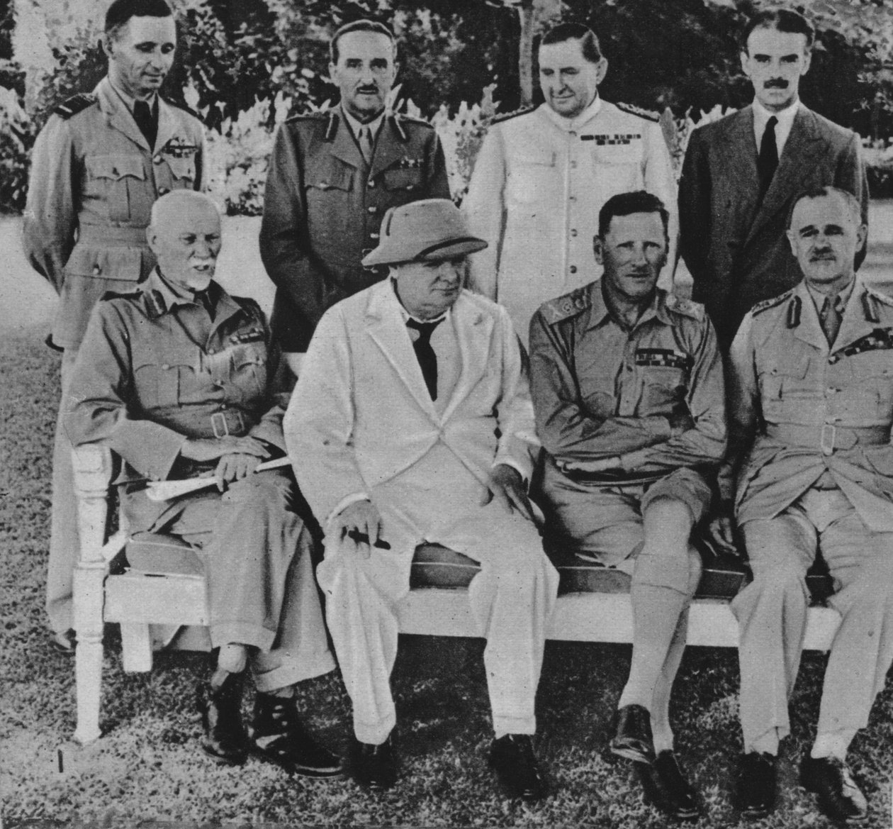 Mısır Cephesinde: Bay Churchill, Kahire