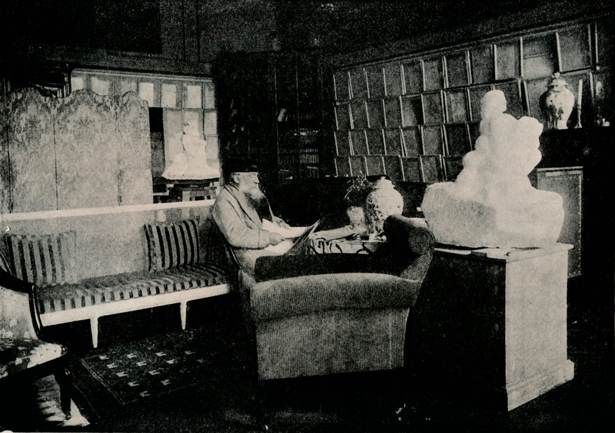 Auguste Rodin Kitapları Arasında 77 Rue De Varenne, c1900 by Unbekannt