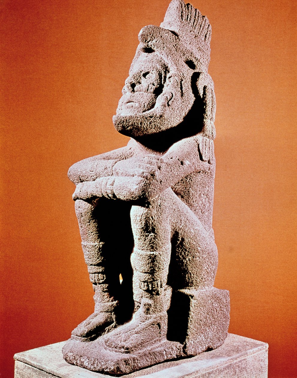 Oturan bir erkek figürünün Aztek heykeli, c1375-1521 by Unbekannt