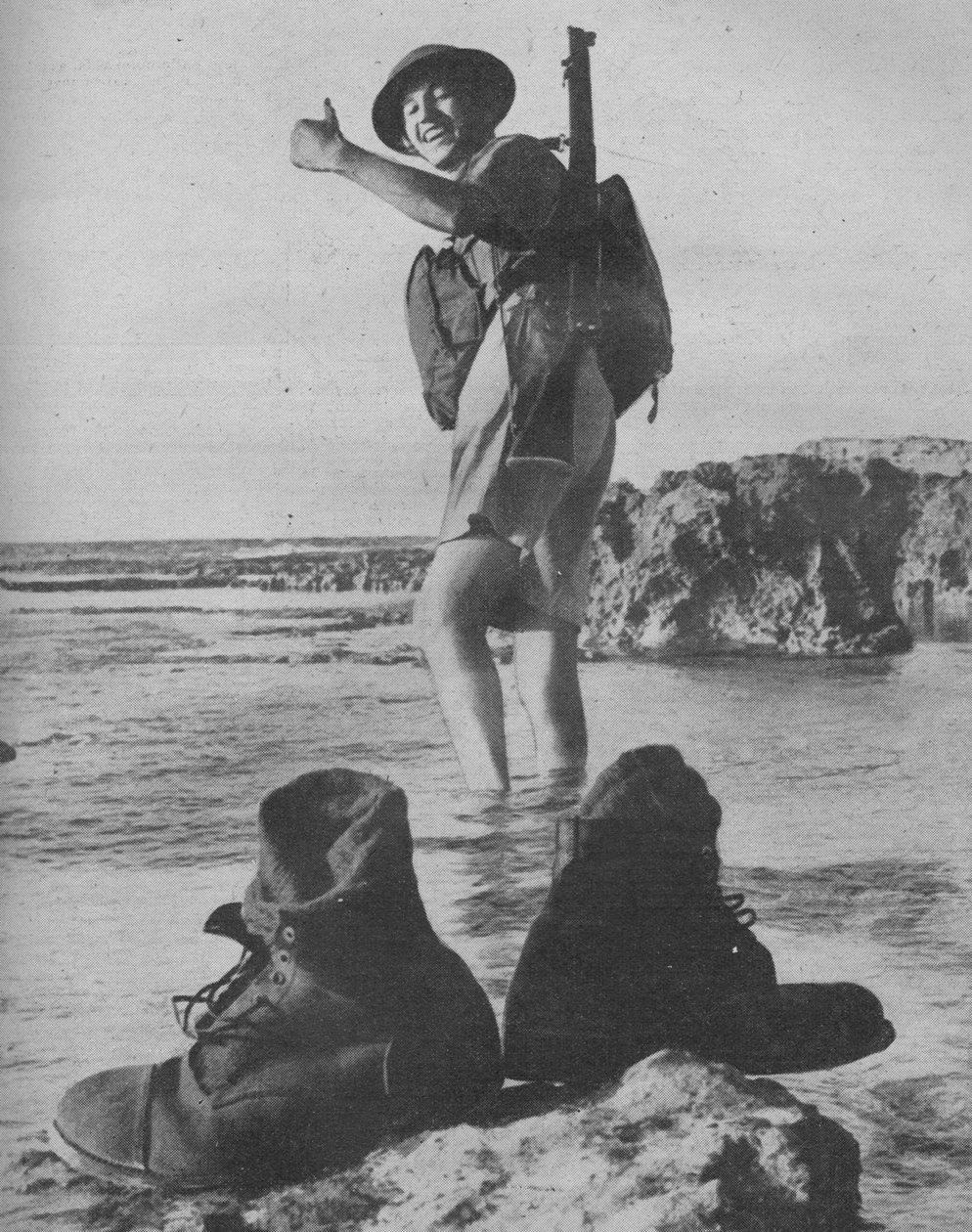 ÇİZMELER, çizmeler, çizmeler, çizmeler, tekrar yukarı ve aşağı hareket.., 1941. by Unbekannt