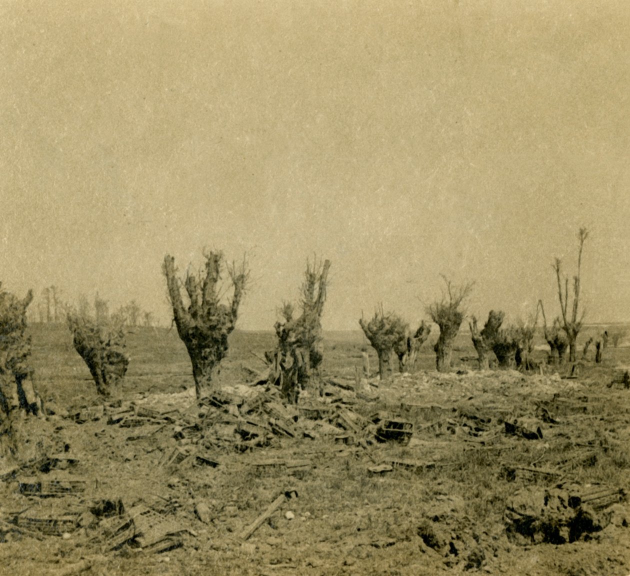 Battlefield, Maurepas, kuzey Fransa, c1914-c1918 by Unbekannt