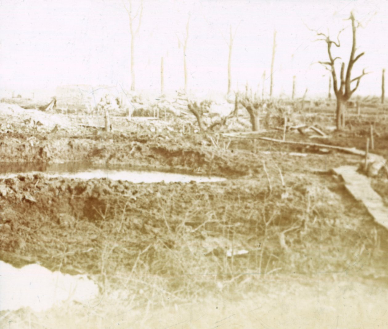 Savaş Alanı, c1914-c1918 by Unbekannt