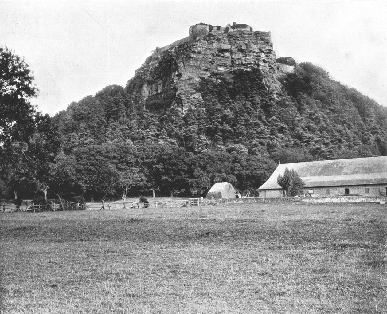 Beeston Kalesi, Cheshire, 1894. by Unbekannt