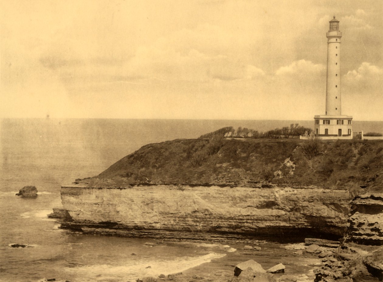 Biarritz - Le Phare, Deniz Feneri, c1930. by Unbekannt