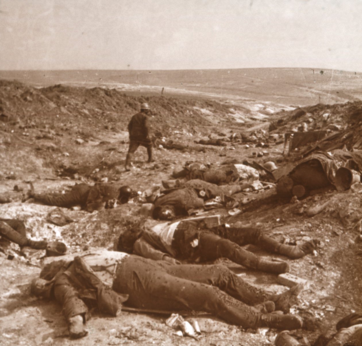 Cesetler, Maurepas, Fransa, c1914-c1918 by Unbekannt