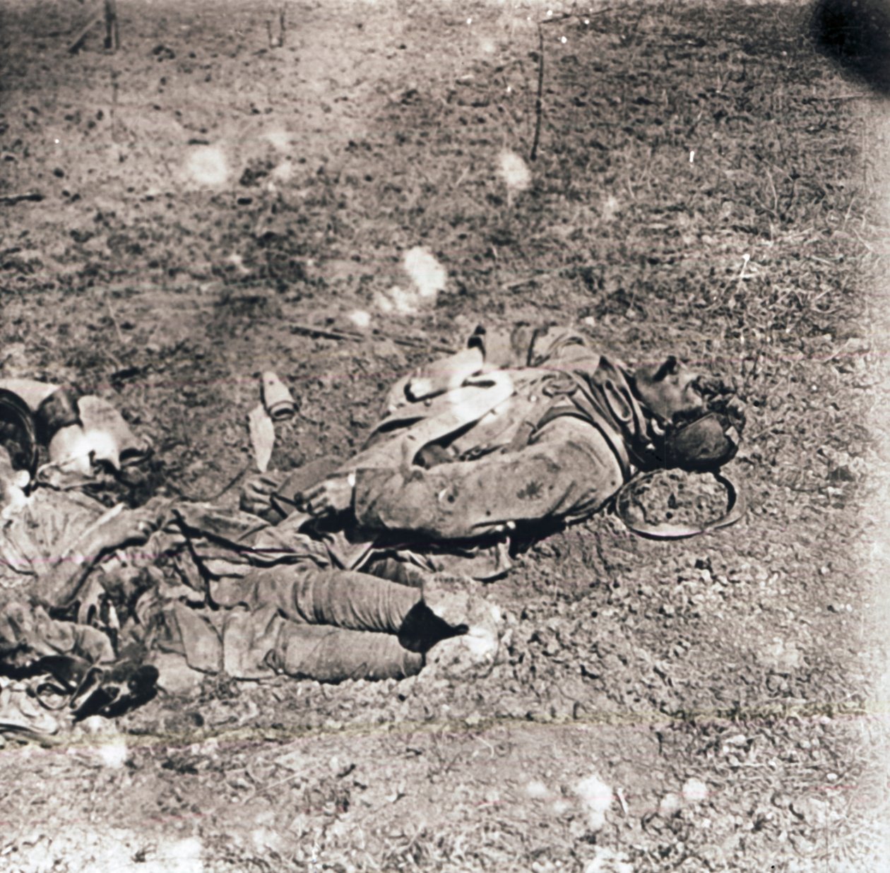 Ölü askerlerin cesetleri, c1914-c1918 by Unbekannt