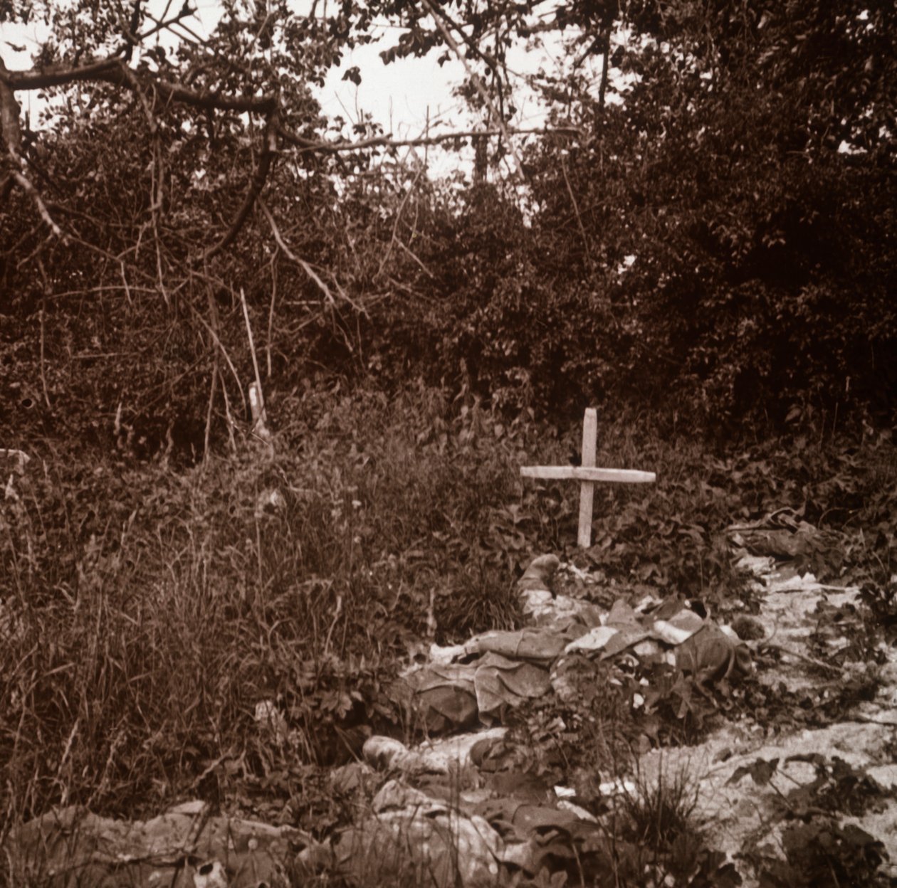 Alman askerinin cesedi, Ablain-Saint-Nazaire, Kuzey Fransa, c1914-c1918. by Unbekannt