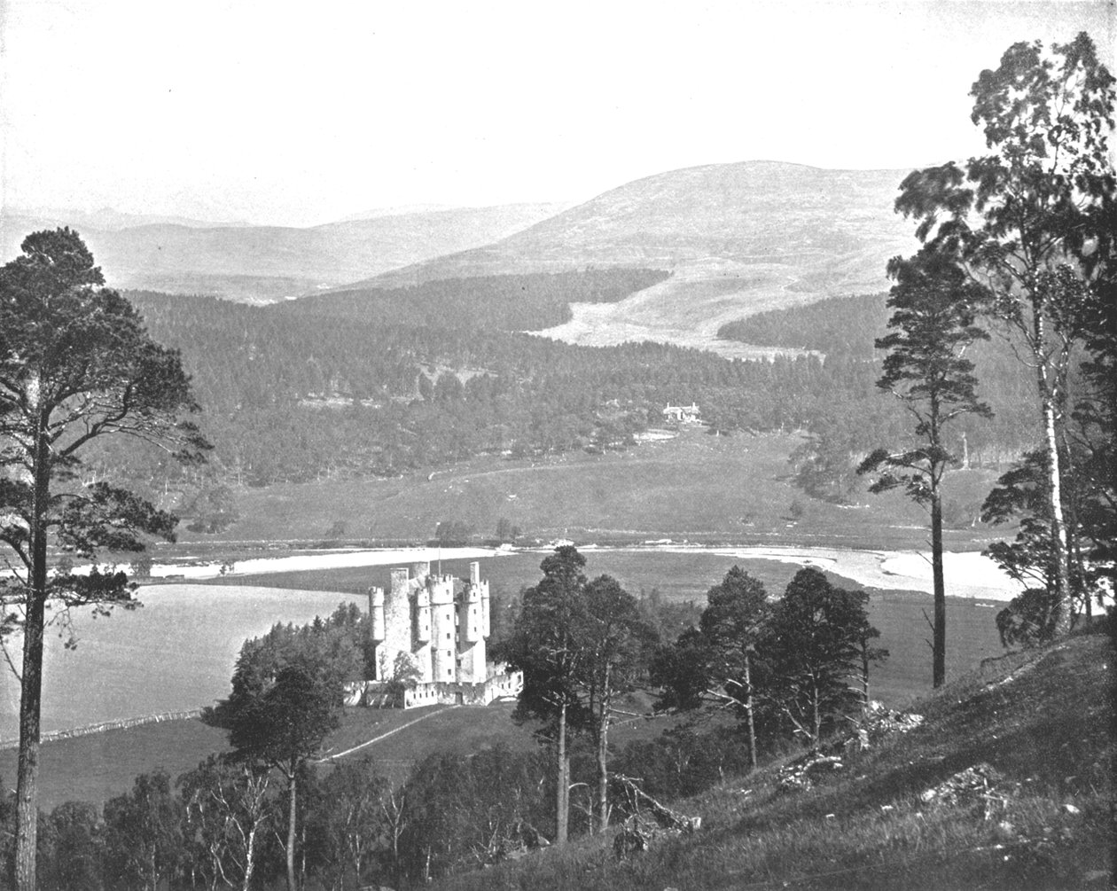 Braemar Kalesi, Aberdeenshire, 1894. by Unbekannt