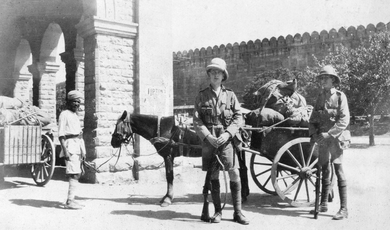 İngiliz ordusu nakliyesi, Agra, Hindistan, 1916-1917 by Unbekannt
