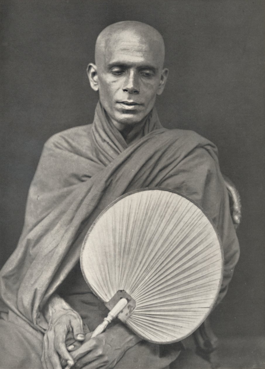 Palmiye yapraklarıyla Burma tarikatının Budist keşişi, 1926 by Unbekannt