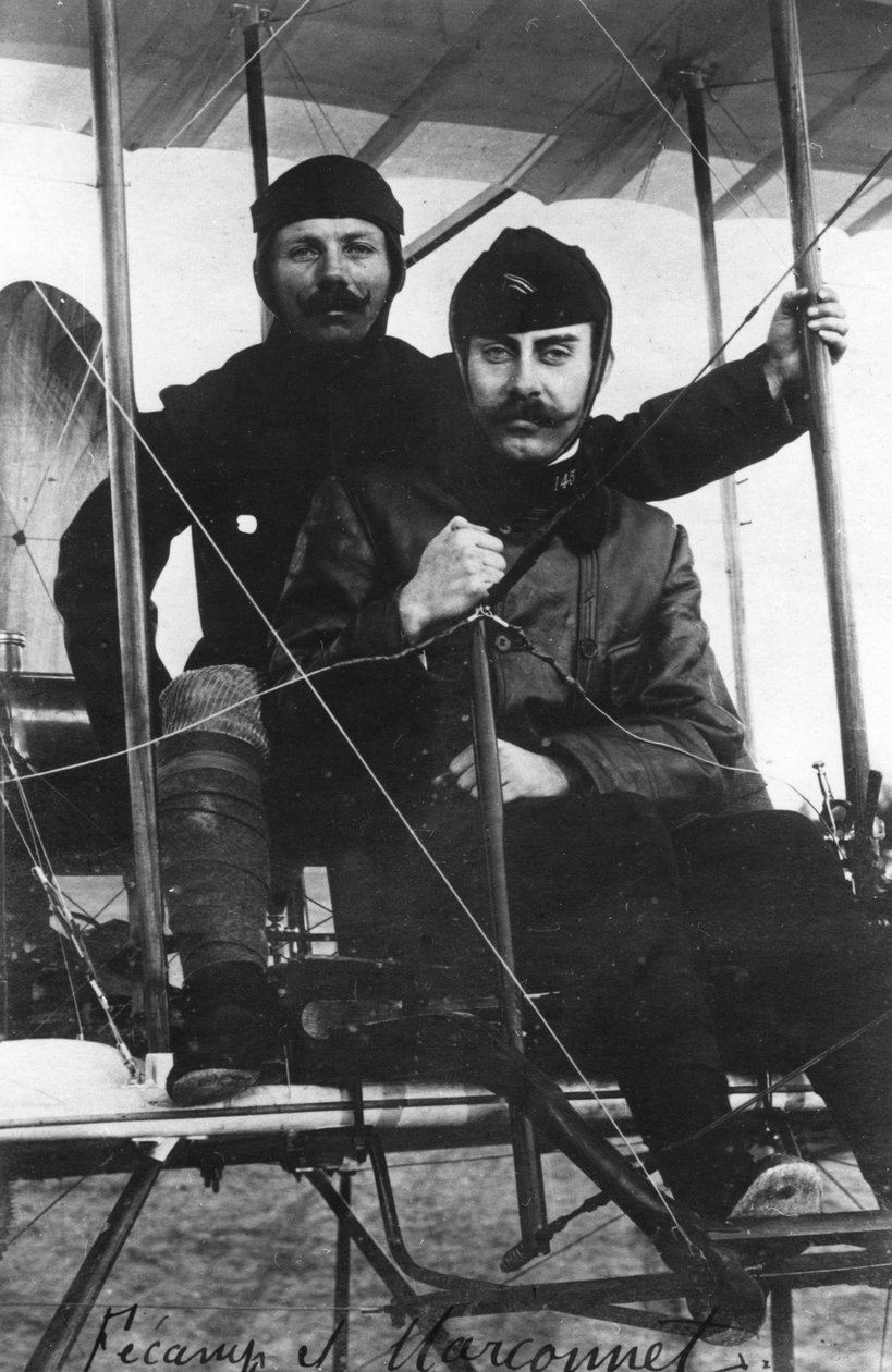 Kaptan Marconnet ve Teğmen Fequant, Fransız ordusu havacıları, c1910 by Unbekannt