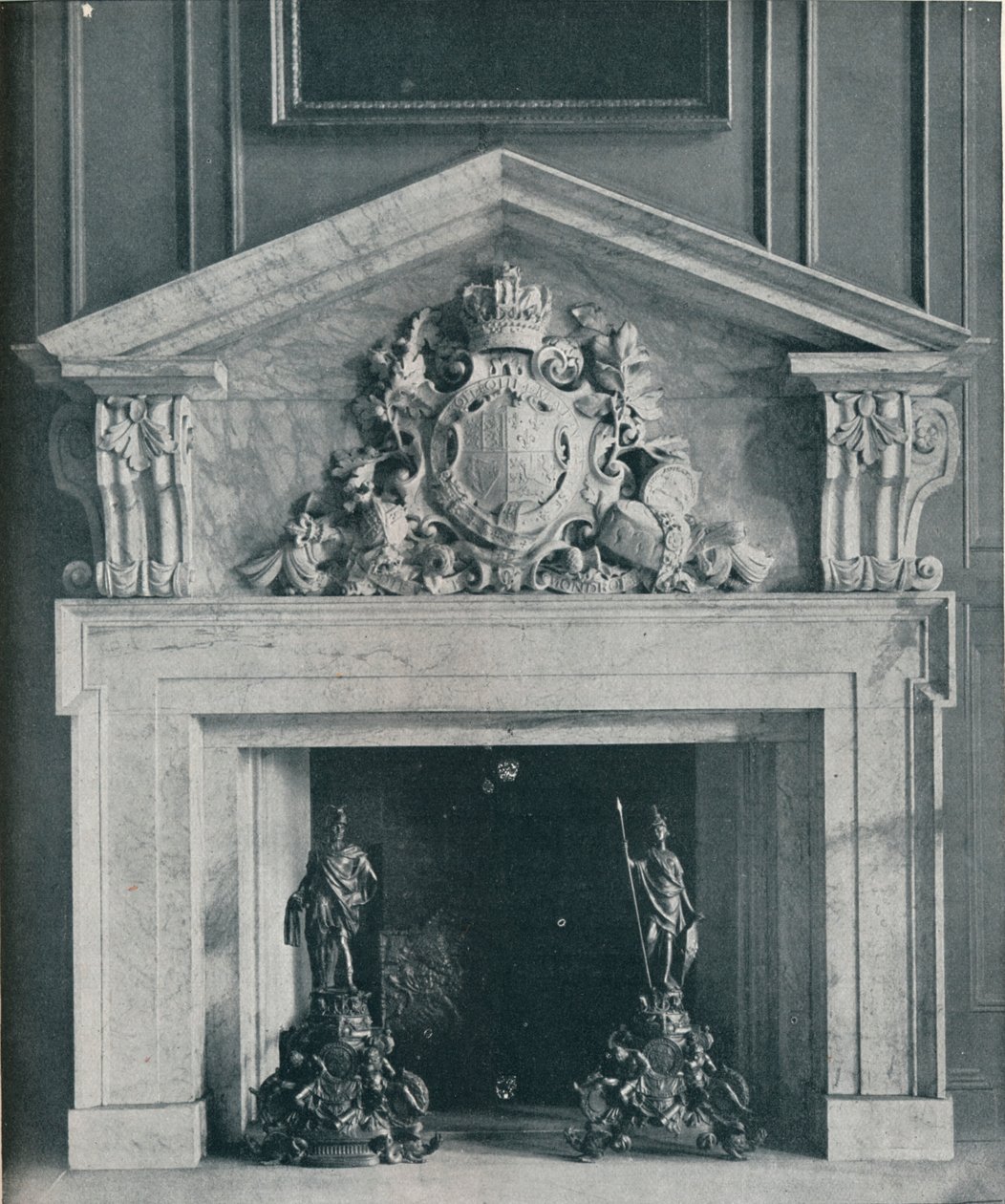William Kent 1685-1748 tarafından Oyma Mermer Bacalık. Hampton Court