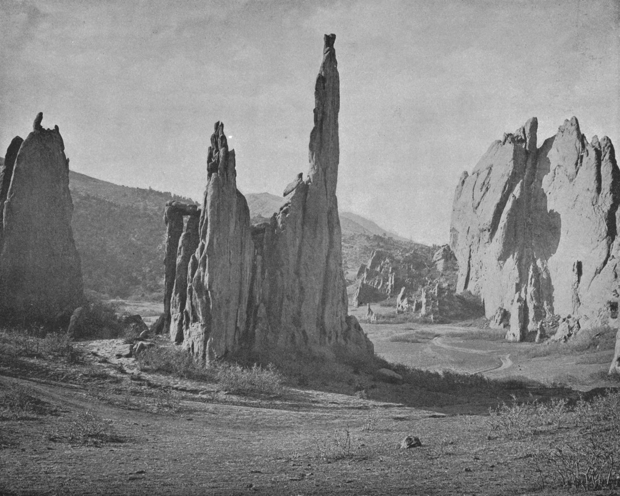 Katedral Kuleleri, Tanrıların Bahçesi, Colorado, ABD, c1900. by Unbekannt