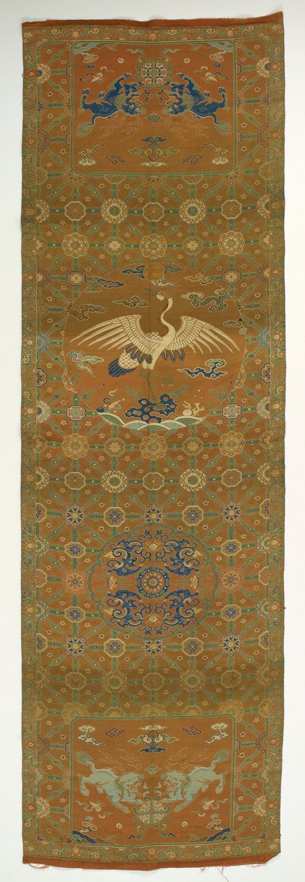 Bir vinç, aslanlar, ejderhalar, uğurlu semboller ve çiçeklerle sandalye kılıfı..., Qing hanedanı, 18. yüzyıl. by Unbekannt