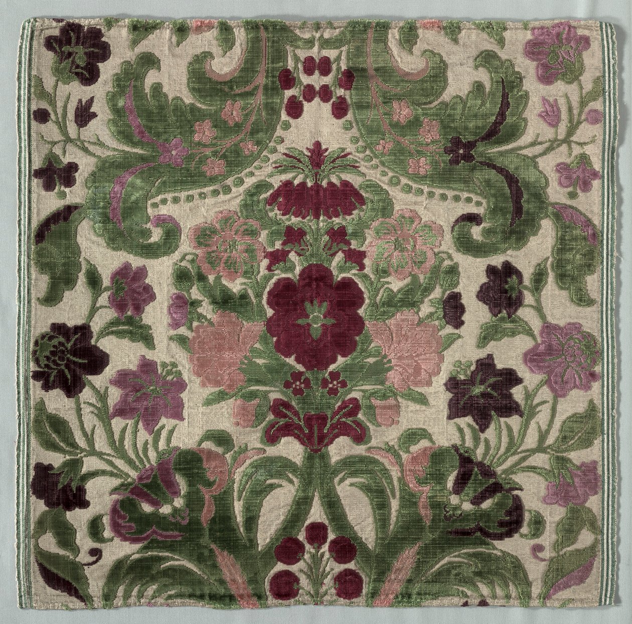 Kadeh Peçe, 1600