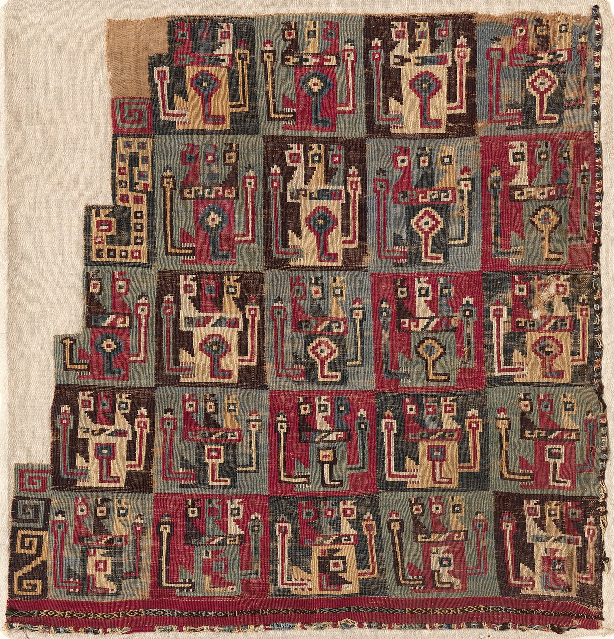 Köşe Parçası, Muhtemelen Tunik, c. 700-1100. by Unbekannt