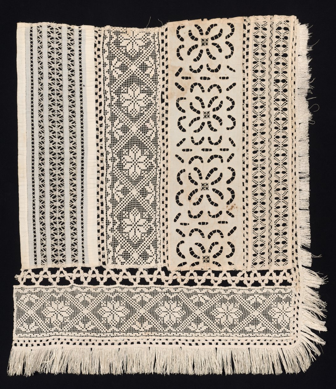 Çeşitli Desenlere Sahip Köşe Parçası, 19. yüzyıl. by Unbekannt