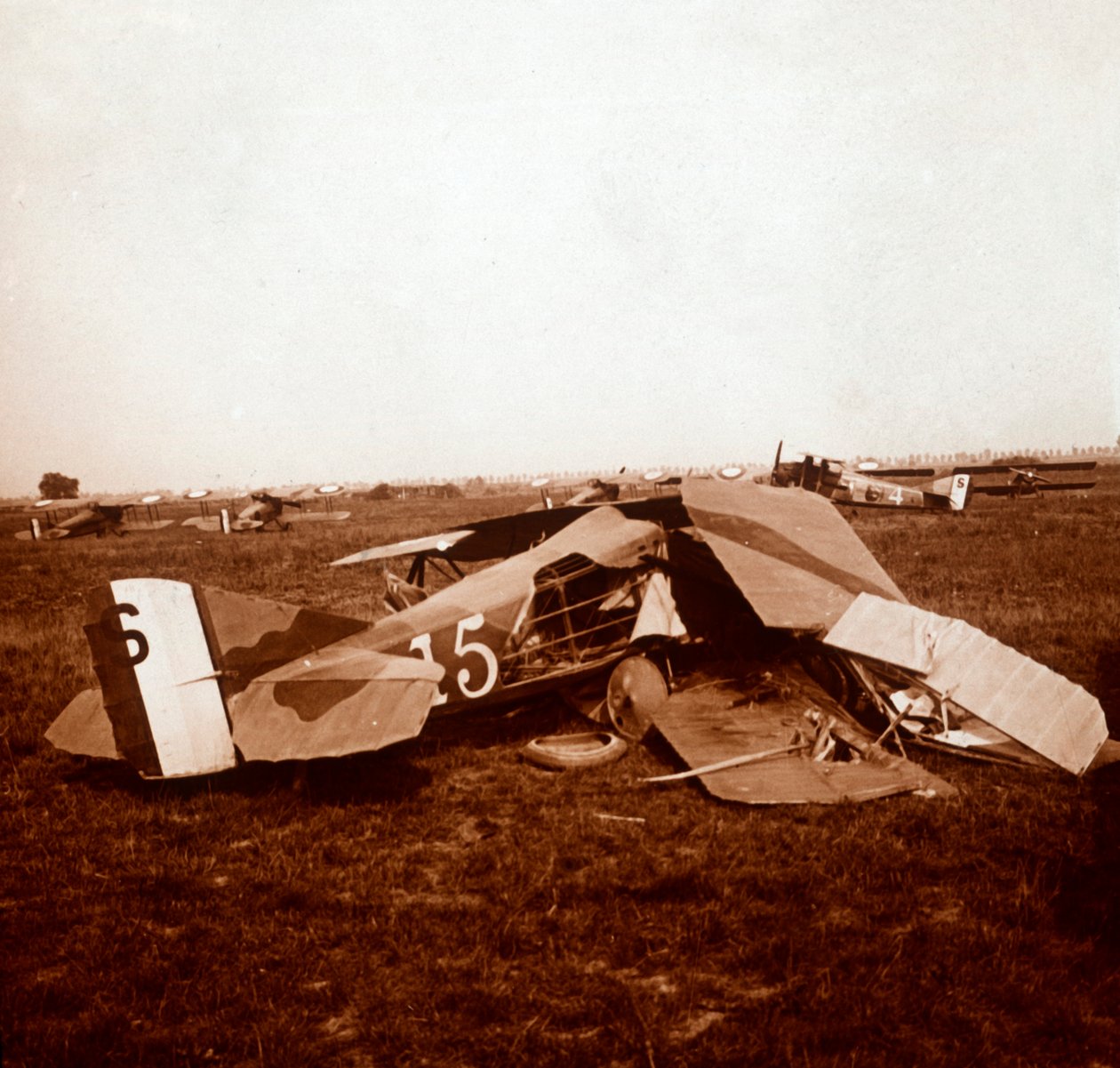 Düşen uçak, c1914-c1918 by Unbekannt