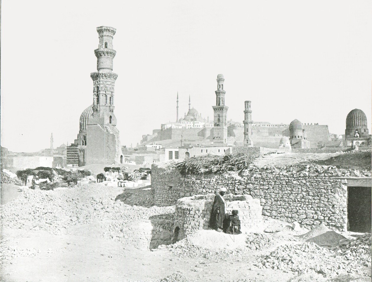 Kalenin uzaktan görünümü, Kahire, Mısır, 1895. by Unbekannt
