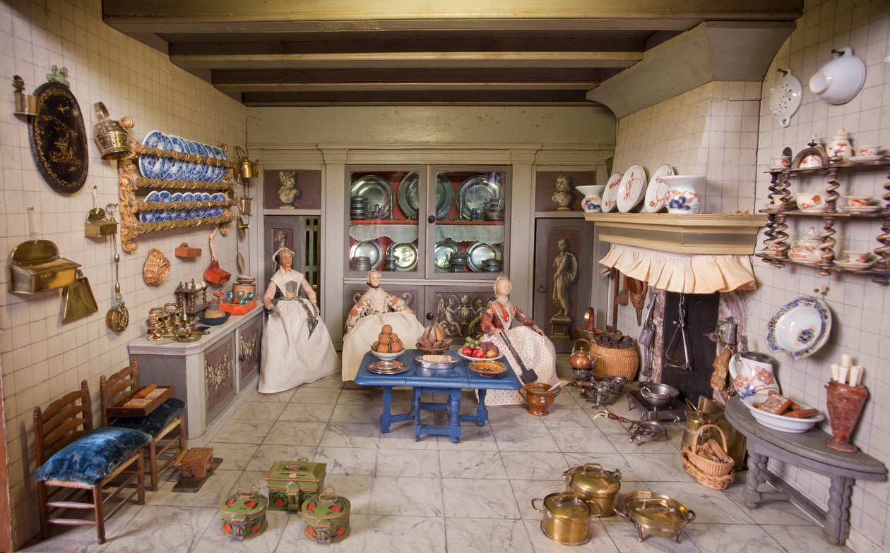 Bebek evi dolabı (fotoğraf) by Unbekannt