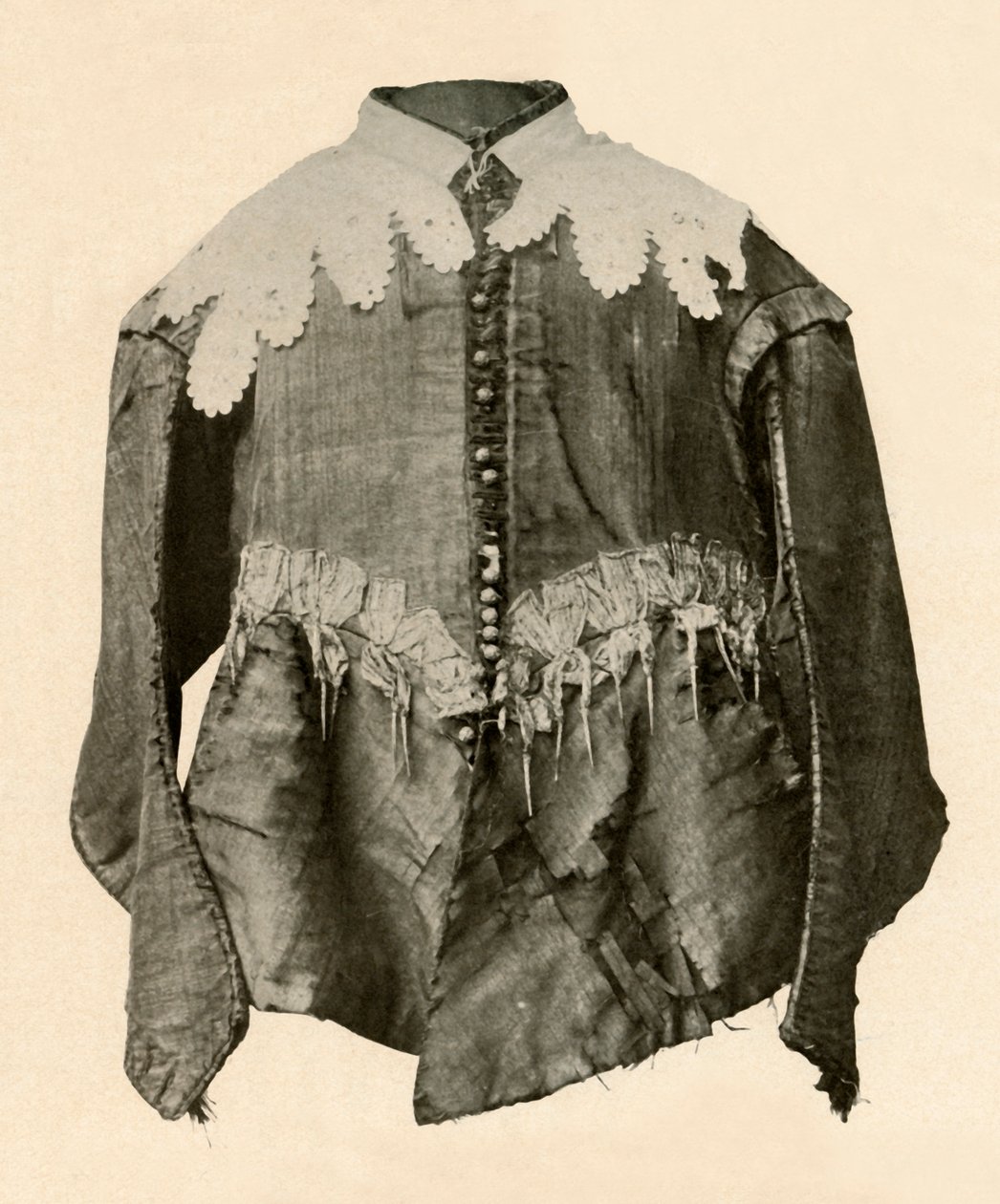 Gümüş aiglets ile galon uçları ile süslenmiş siyah ipek ikili, c17. yüzyıl, 1937. by Unbekannt