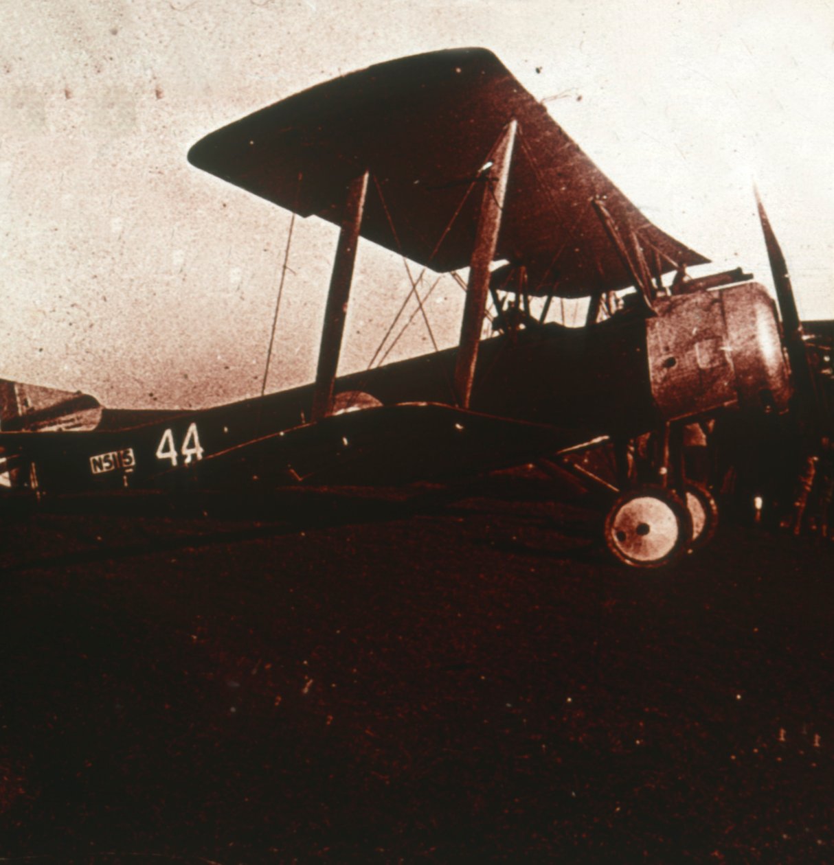 Savaş uçağı havalanıyor, c1914-c1918 by Unbekannt