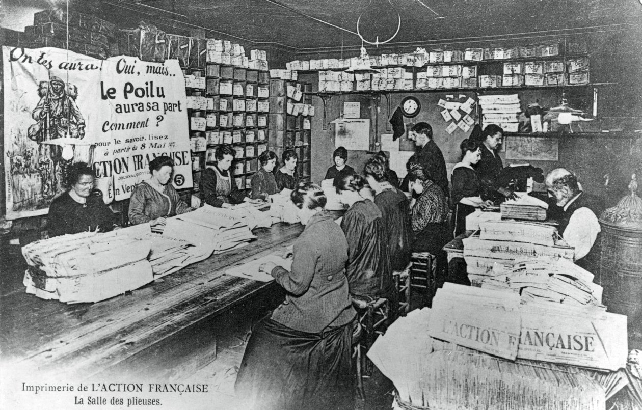 Katlama makinesi odası, LAction Francaise gazetesinin basım işleri, Paris, 1917 by Unbekannt