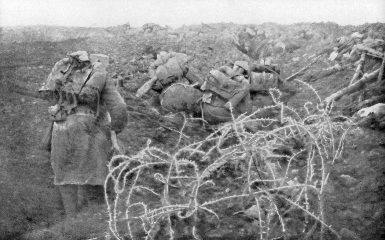 2 Ağustos 1915 Verdun, Fransa yakınlarındaki Eparges sırtına Fransız piyade saldırısı by Unbekannt