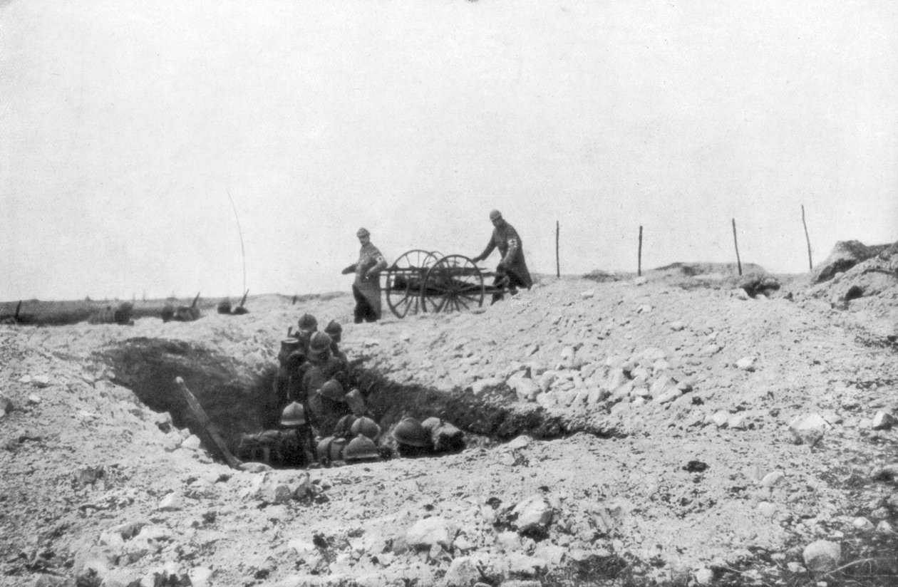 Bir siperdeki Fransız askerleri, İkinci Şampanya Savaşı, Fransa, 25 Eylül-6 Kasım 1915 by Unbekannt