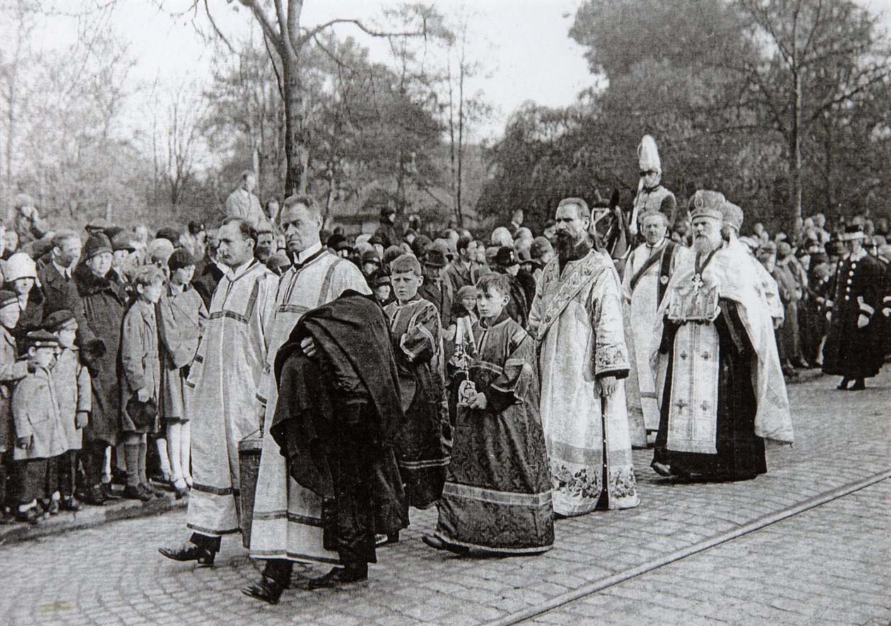 Rusya'dan Tsarina Maria Fyodorovna'nın cenazesi, Roskilde, Danimarka, 19 Ekim 1928 by Unbekannt