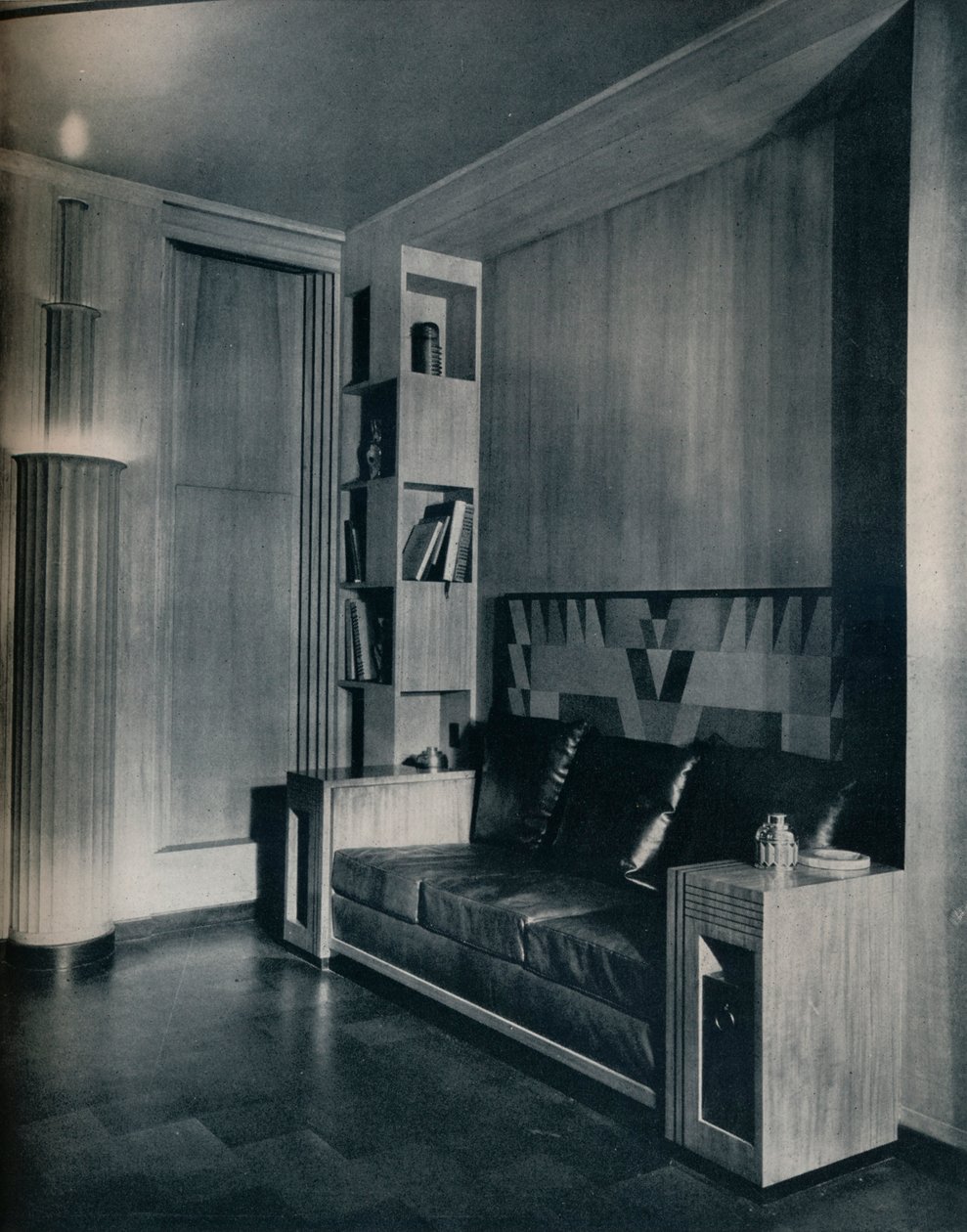 Özel bir ofisin mobilya ve iç mekanı. Joseph Sinel tarafından tasarlandı, 1930 by Unbekannt