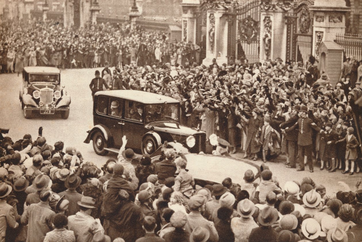 George VI ve Kraliçe Elizabeth, Buckingham Sarayı
