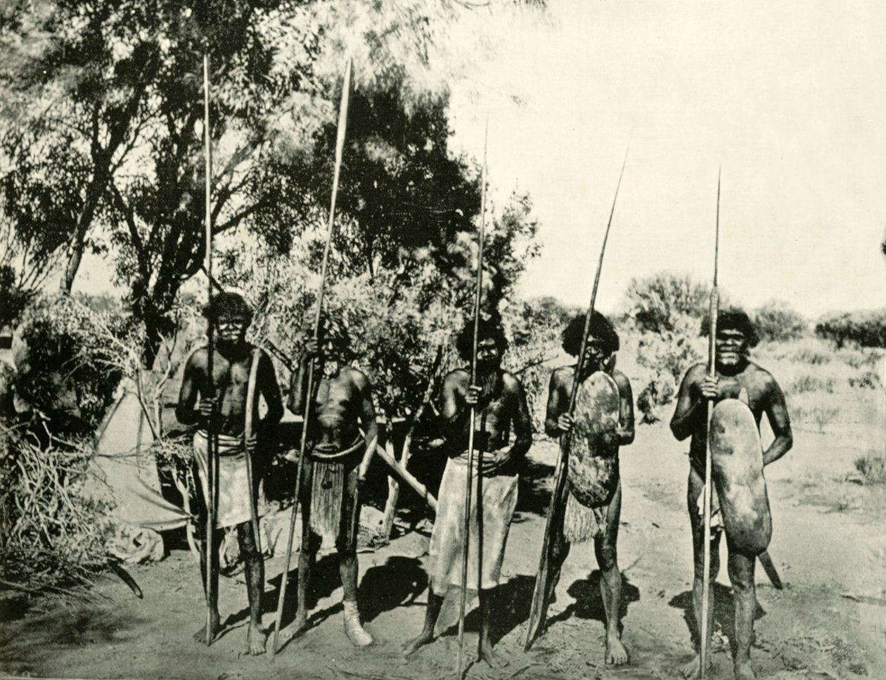 Aborijin Erkekler Grubu, Queensland, Avustralya, 1901. by Unbekannt