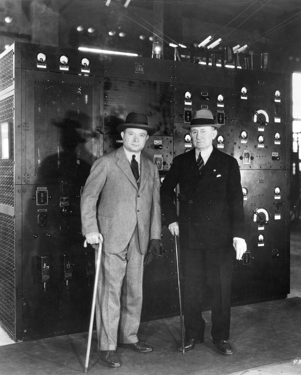 Guglielmo Marconi ve David Sarnoff, 1933 by Unbekannt