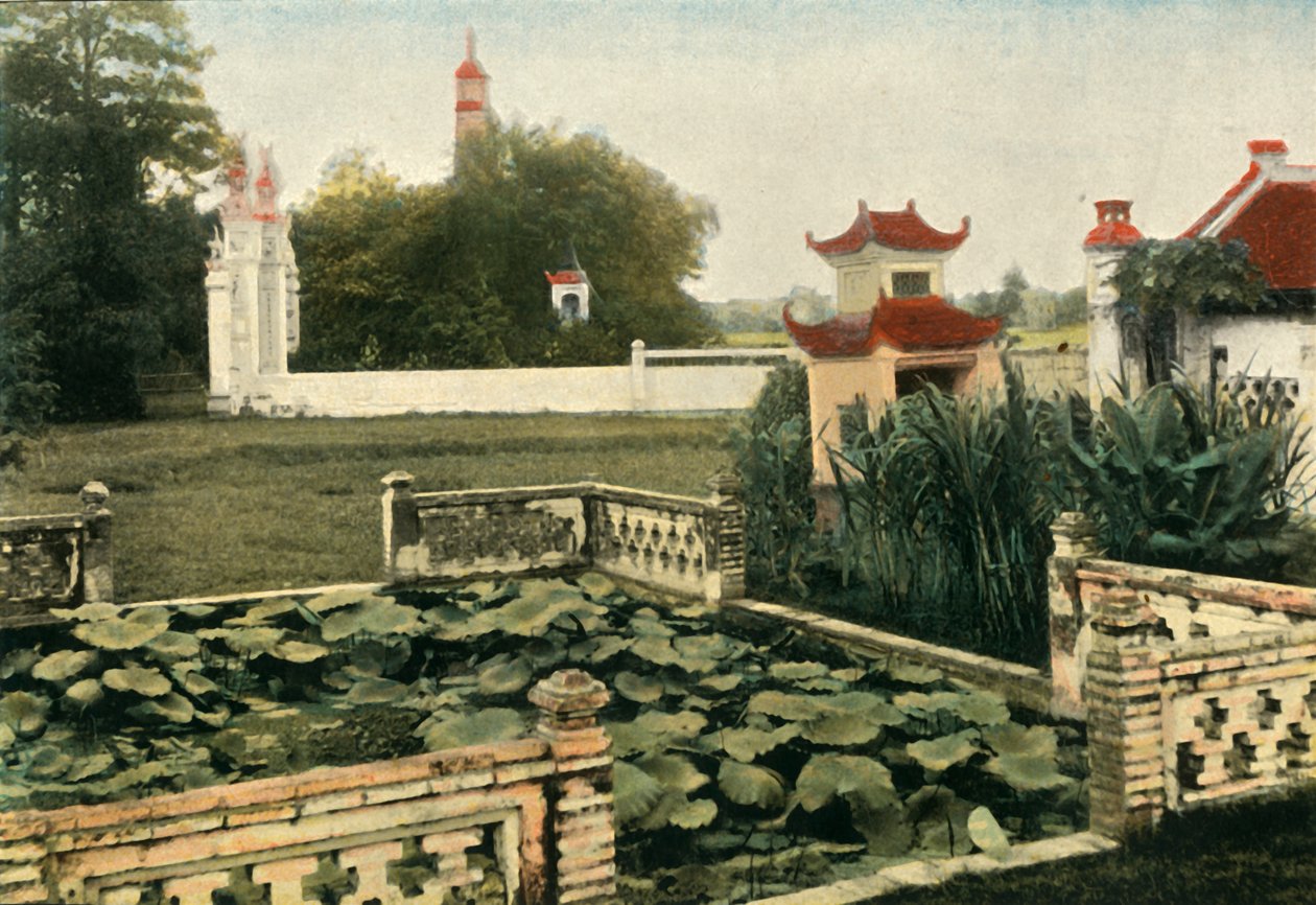 Hanoi. Boya Fırçası Pagodası, Hanoi. Ama Thap Pagodası, 1900. by Unbekannt