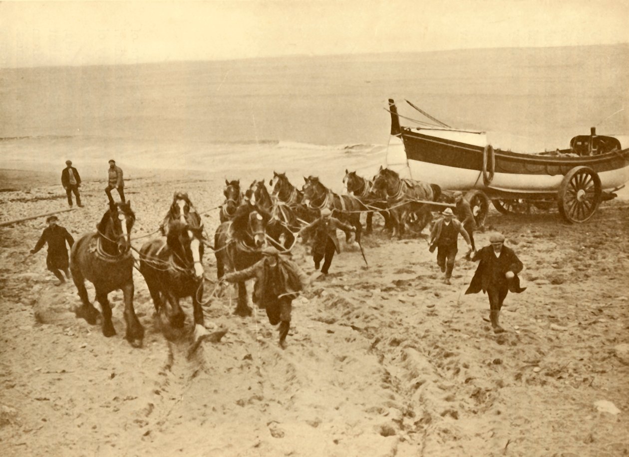 Cankurtaran Teknesini Çekmek, c1930. by Unbekannt