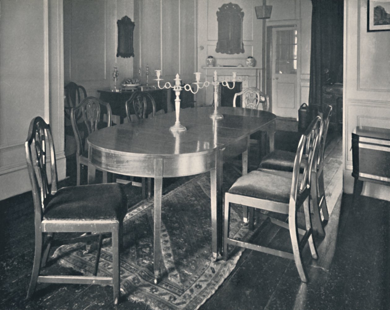 Hepplewhite Maun Yemek Odası Mobilyaları, 1760-1770, 1928 by Unbekannt